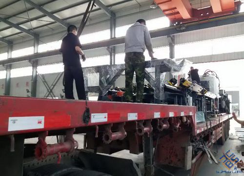 JX1412不锈钢角钢冲孔生产线发往临沂
